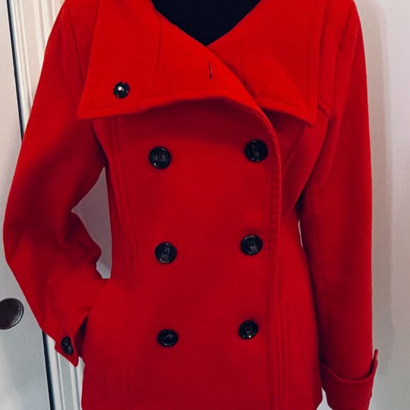Women's Peacoat in Brilliant Red - Women's Size 8 - EUC - H&M Brand - Picture 4 of 6